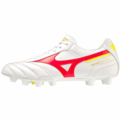 白色 Mizuno Morelia II Pro 足球鞋